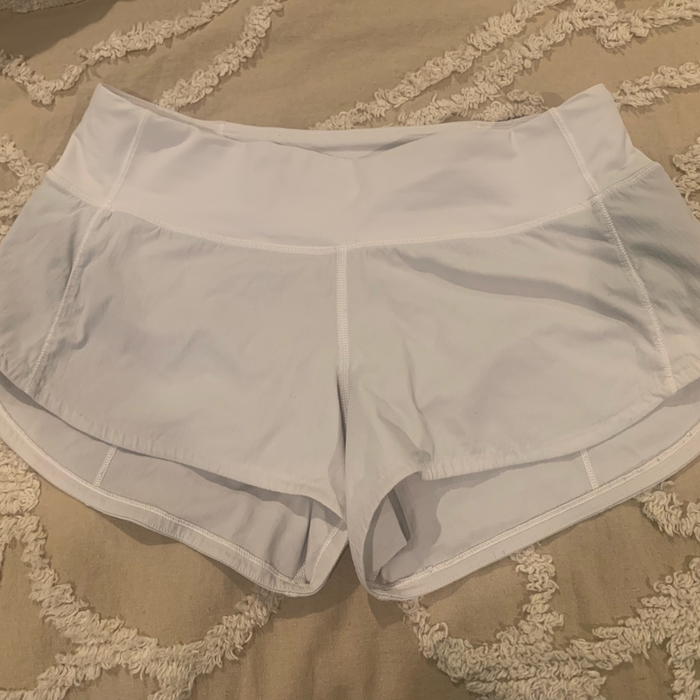 LuLulemon Speed Up Shorts Size 4